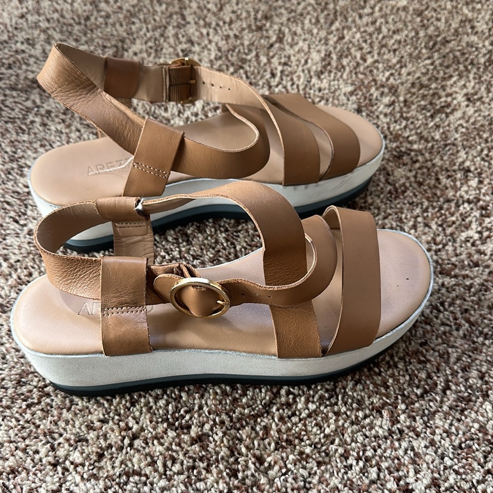 AREZZO Nude platform sandals